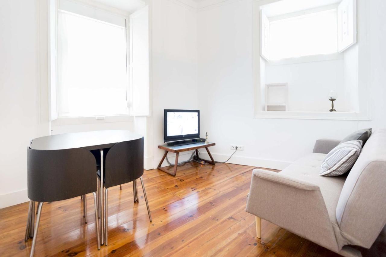 Guestready - Hygge-Style Apartment In Historical Graca Lisbona Esterno foto